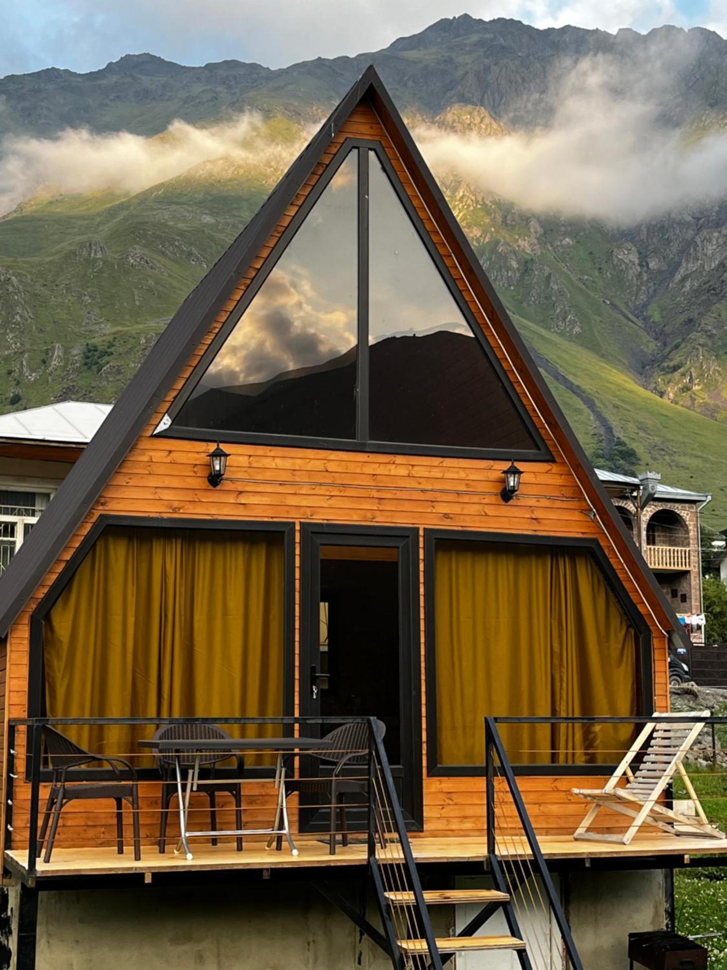 Ska Cottage كازباجي المظهر الخارجي الصورة